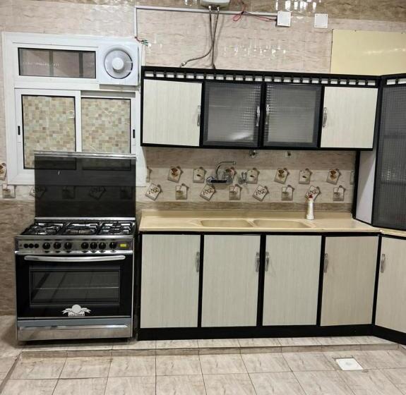 סוויטה אקזקיוטיב, سويت ان العلا للشقق المفروشة الخاصة Sweet In Alula Apartments And Organizing Tours