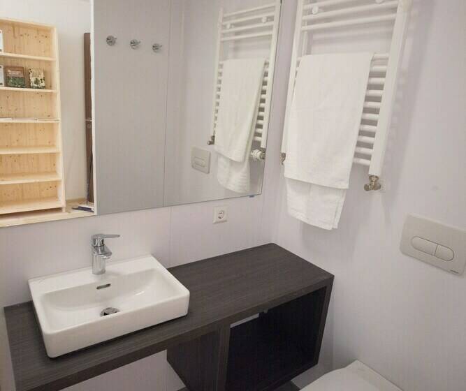 Семейный Номер, Burg Altpernstein