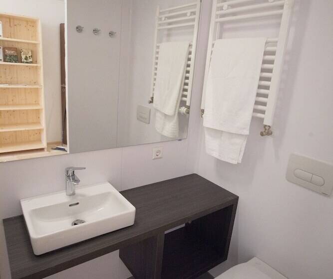 Четырехместный Номер Стандарт, Burg Altpernstein