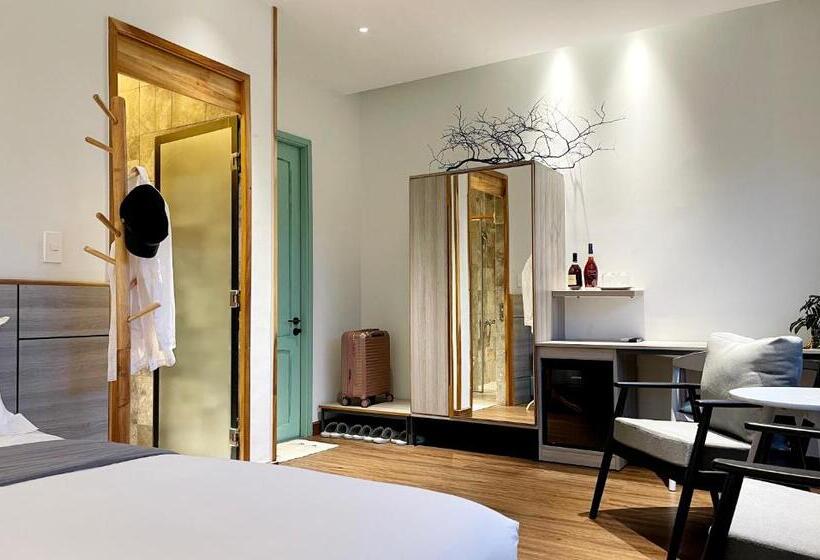 اتاق استاندارد چهار تخته, Côn đảo House
