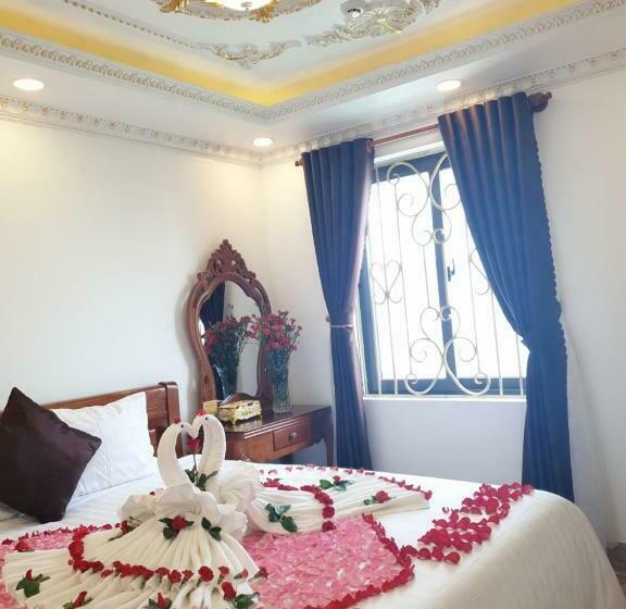 اتاق استاندارد با تخت بزرگ, Money Fine Quy Nhơn Khách Sạn Dát Vàng