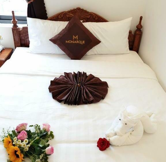 اتاق استاندارد با تخت بزرگ, Money Fine Quy Nhơn Khách Sạn Dát Vàng