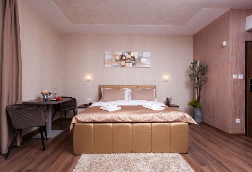 اتاق لوکس, Villa Dunaj