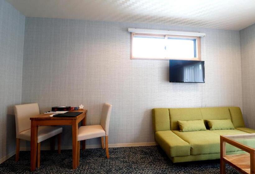 2 Bedroom Apartment, Stay Sakura Kyoto Tambaguchi