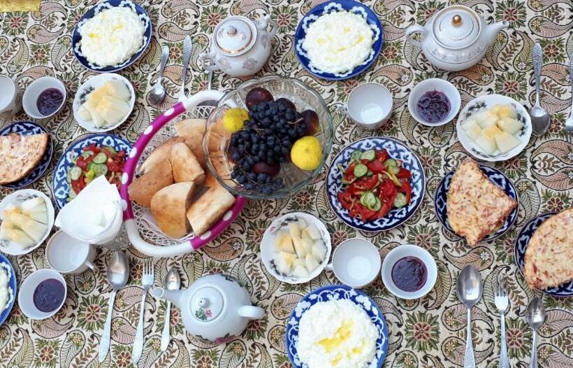 מיטה בחדר משותף, Bobo Haydar Guest House