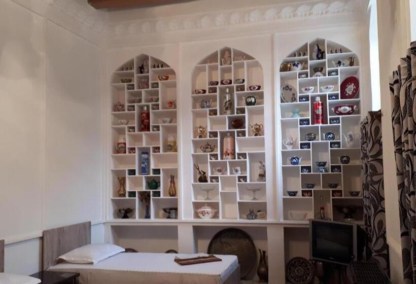 מיטה בחדר משותף, Bobo Haydar Guest House