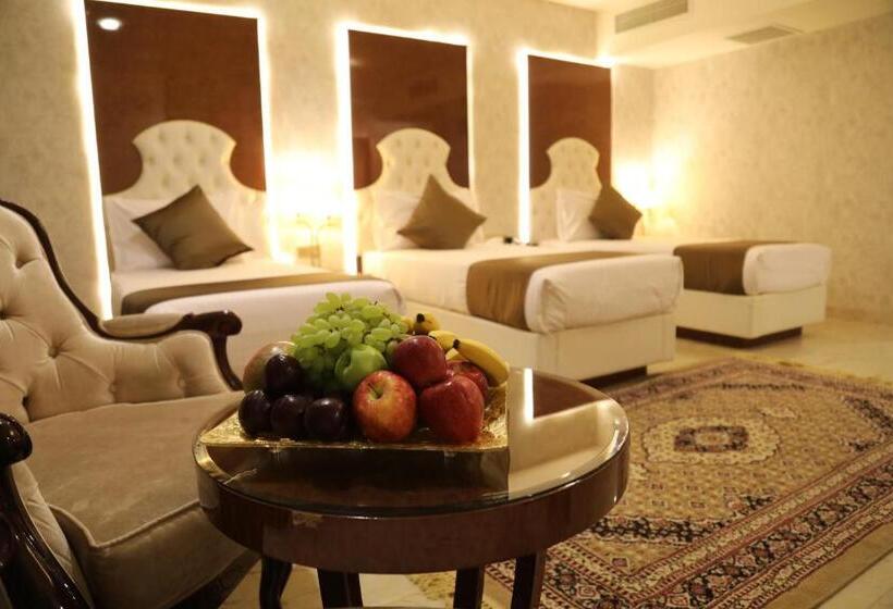 スタンダードトリプルルーム, Qasr Aldur