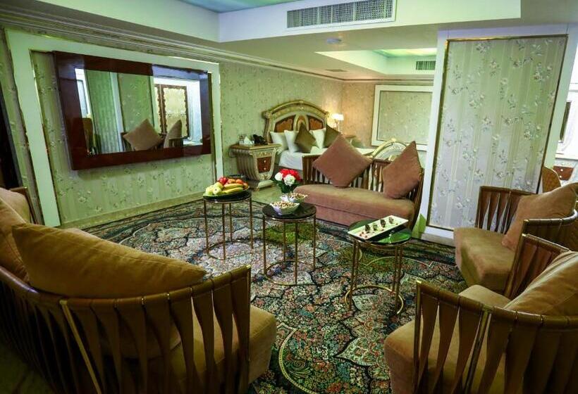 سوییت لوکس, Qasr Aldur