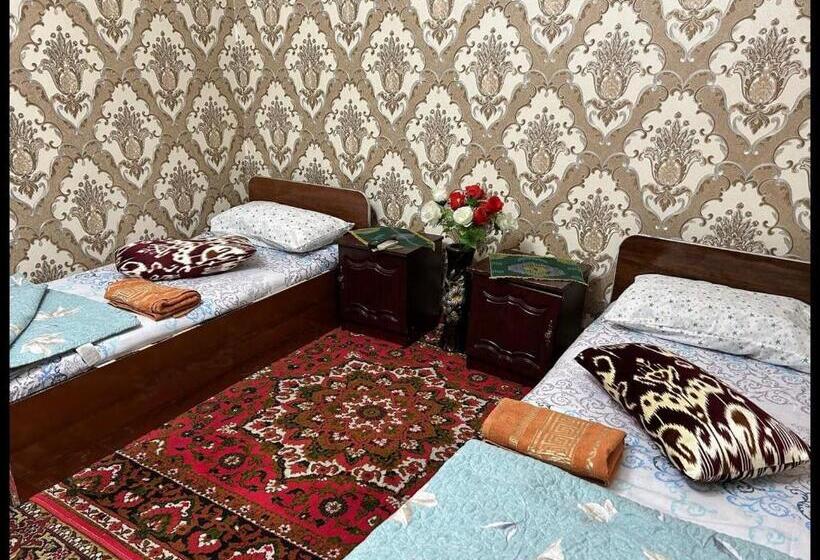 חדר סטנדרט לשלושה, Masturabonu Ravshan