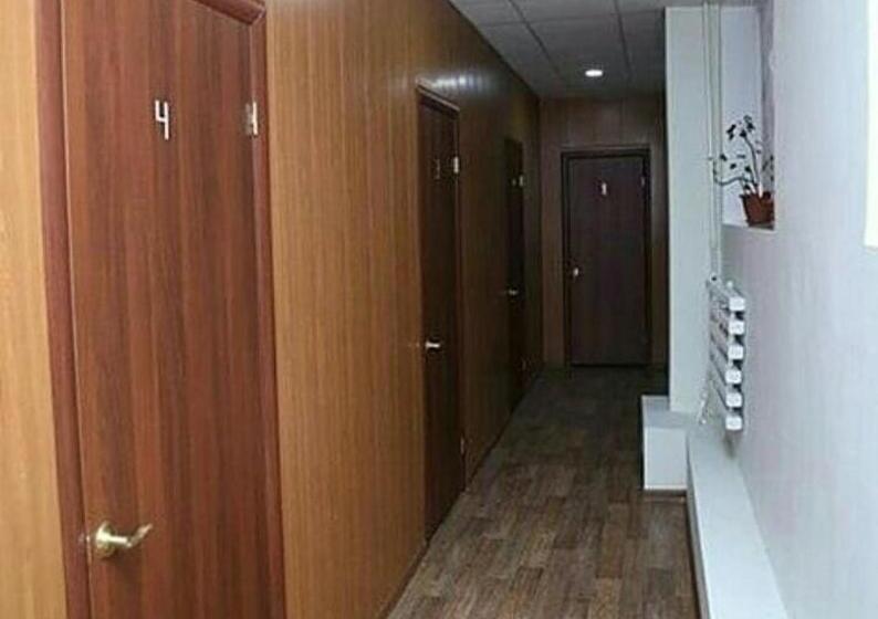 اتاق استاندارد سه نفره, мини отель алатау,хостел