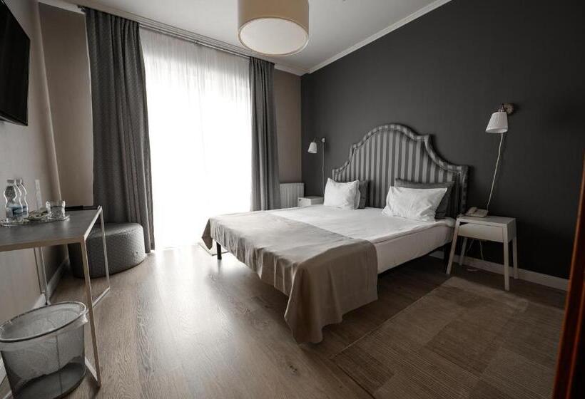 غرفة عائلية, Rivoli