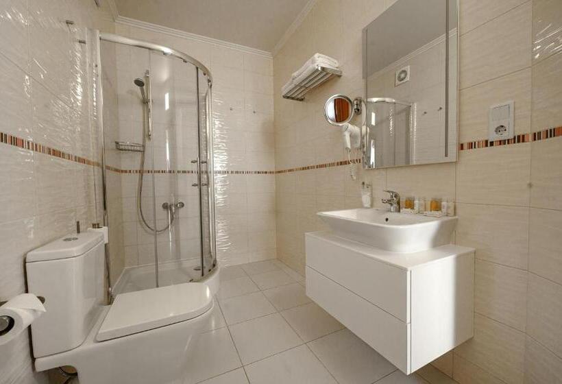 استودیوی استاندارد, Rivoli