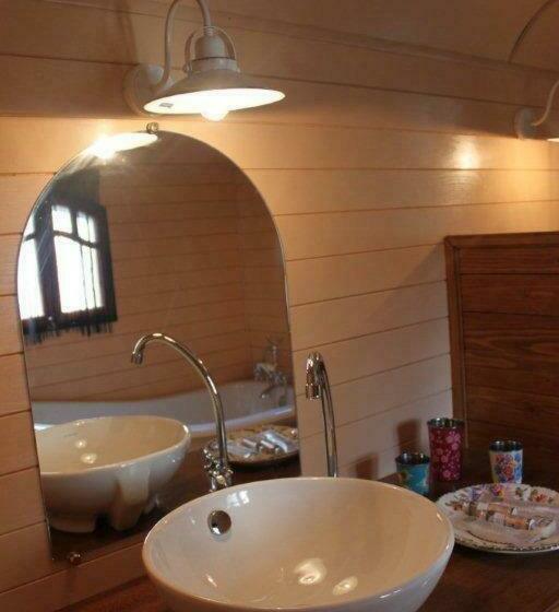 标准间, La Roulotte Les Saintes