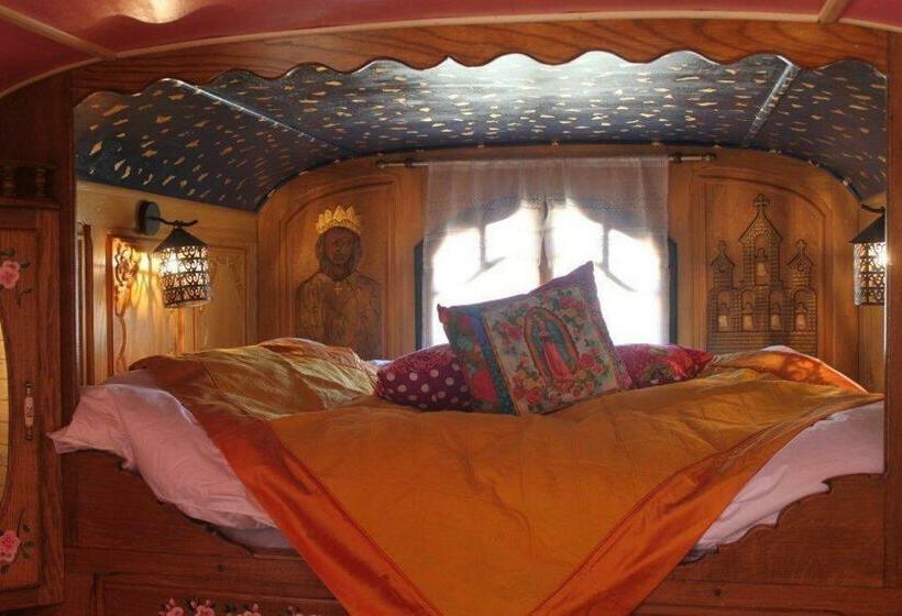 标准间, La Roulotte Les Saintes