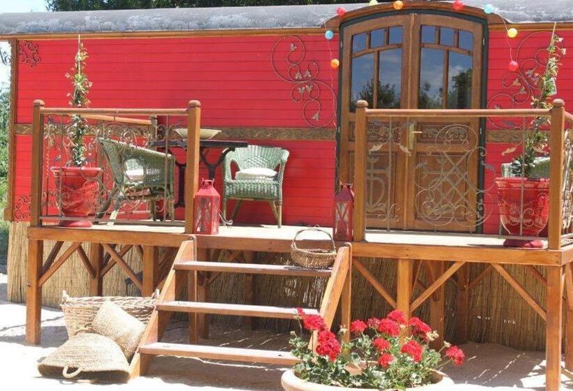 标准间, La Roulotte Les Saintes