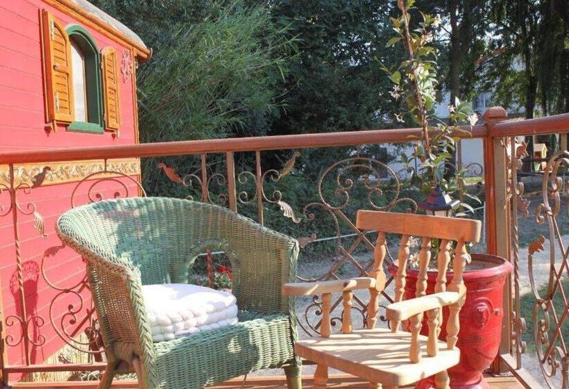 标准间, La Roulotte Les Saintes