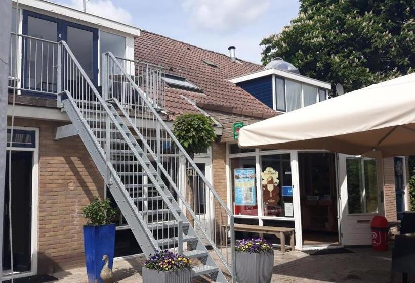 דירה בת חדר שינה 1 עם מרפסת, Bed And Breakfast Simmerwille