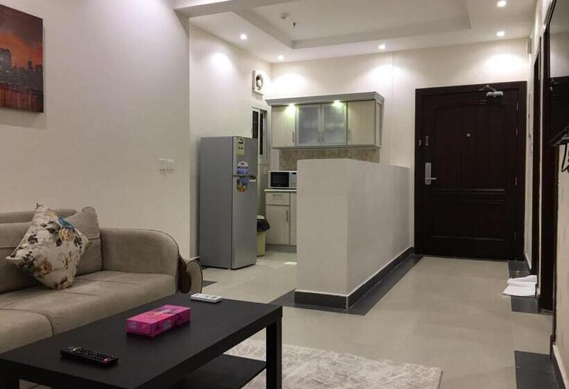 Suite, Dior Inn Apartment