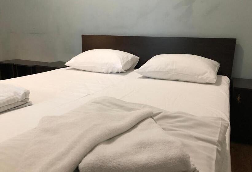 이코노미 룸, Fox Hostel