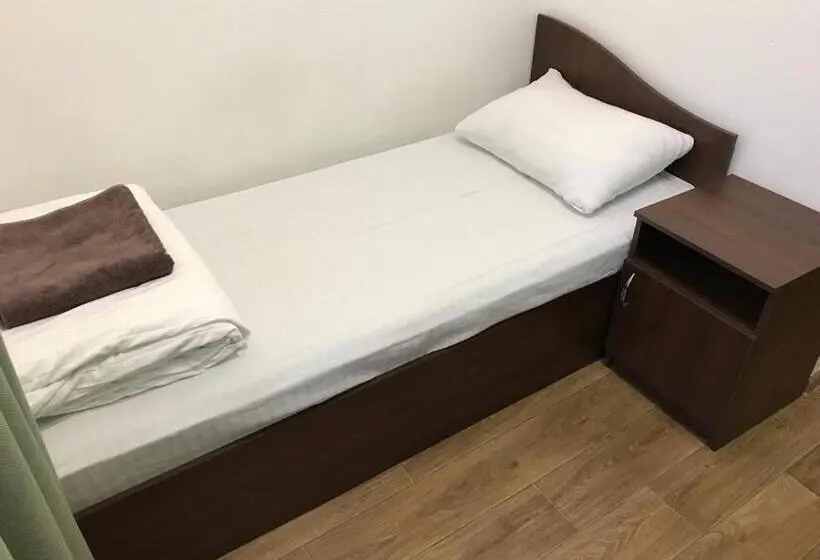 Standard Yhden Hengen Huone, Fox Hostel