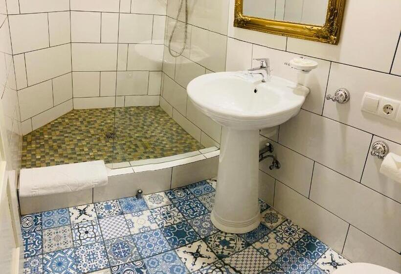 اتاق خانوادگی, гриль станція