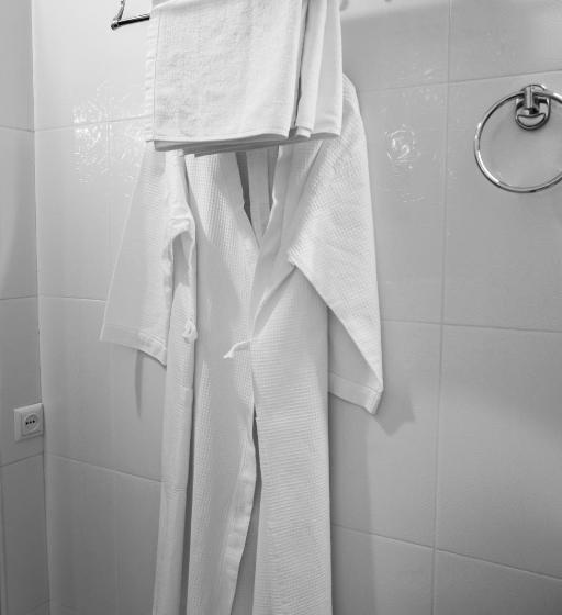 سوییت دوبلکس, Complex Bella Vista