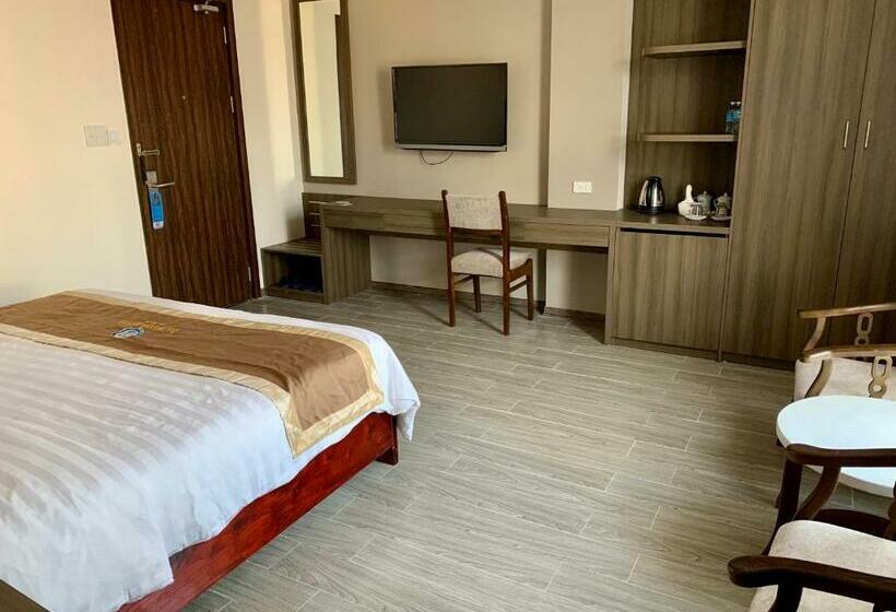 اتاق لوکس, Da Huong