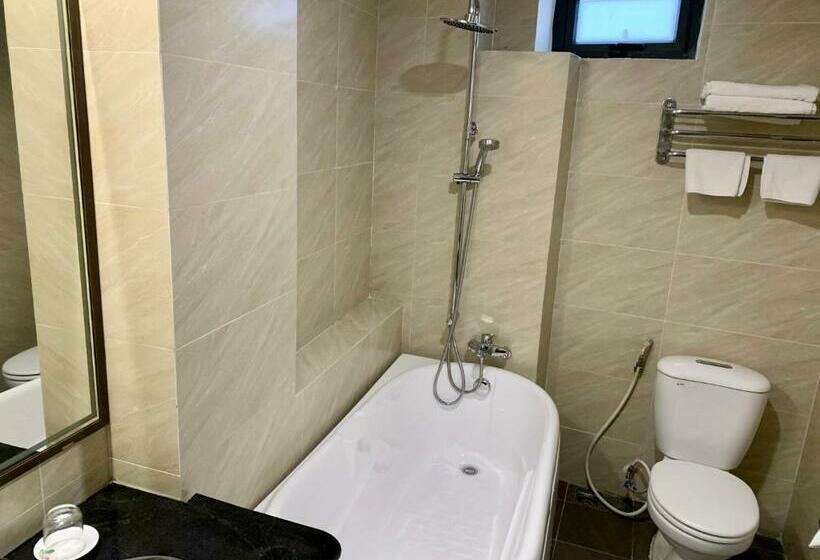 Deluxe Suite King Bed, Da Huong