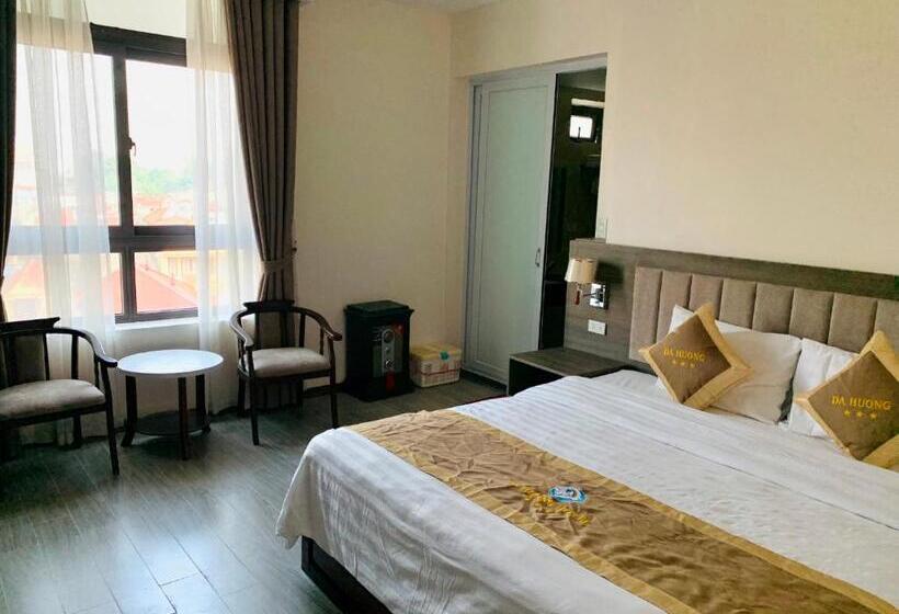 اتاق لوکس, Da Huong