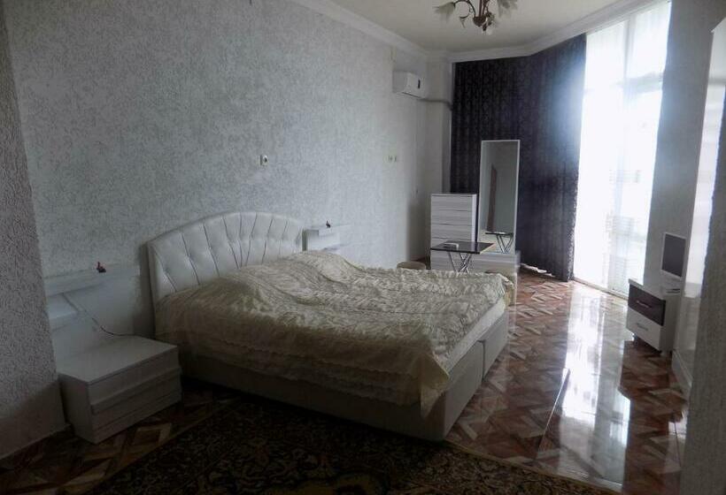 اتاق استاندارد با تخت بزرگ, Family Hotel Khomaldy