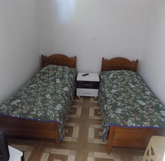 اتاق استاندارد چهار تخته با چشم‌انداز دریا, Family Hotel Khomaldy