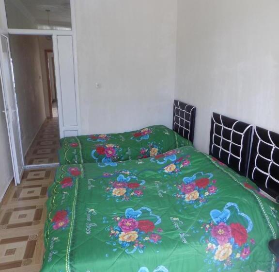 اتاق استاندارد چهار تخته با چشم‌انداز دریا, Family Hotel Khomaldy