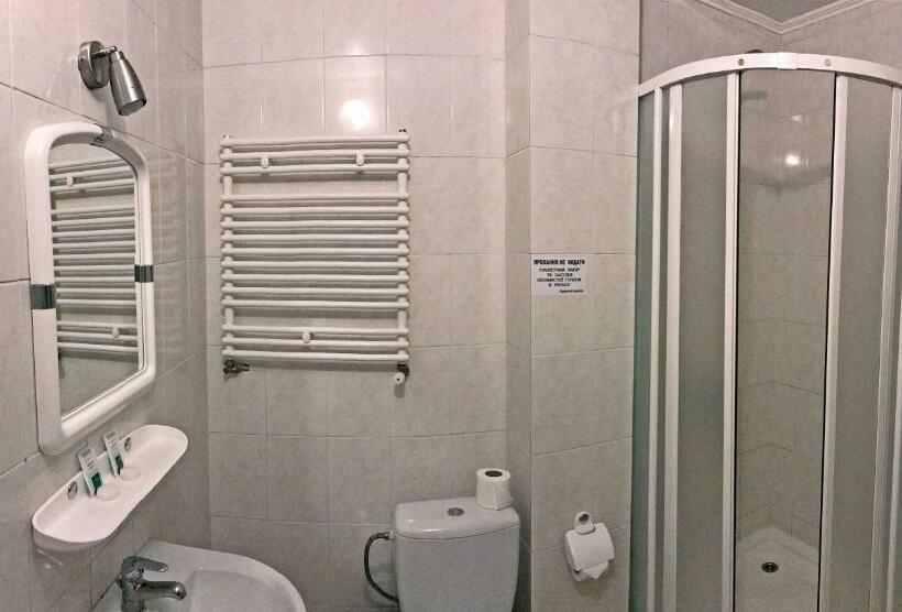 اتاق اکونومی, Geneva Hotel 800 метрів від Mcdonald S