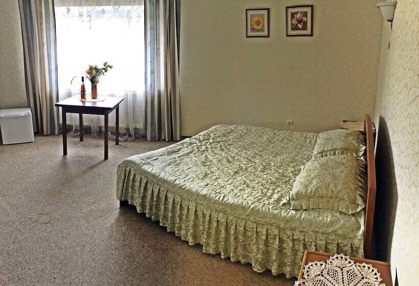 اتاق استاندارد, Geneva Hotel 800 метрів від Mcdonald S