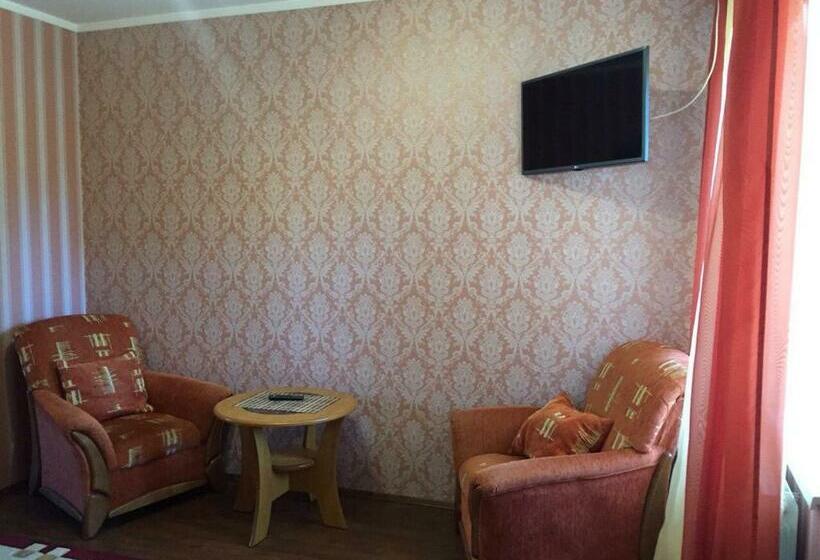 Четырехместный Номер Стандарт, U Zubrytskyh