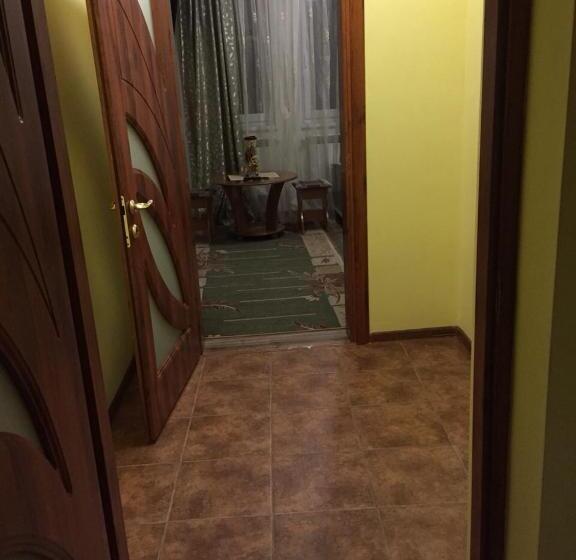 Номер Стандарт, U Zubrytskyh