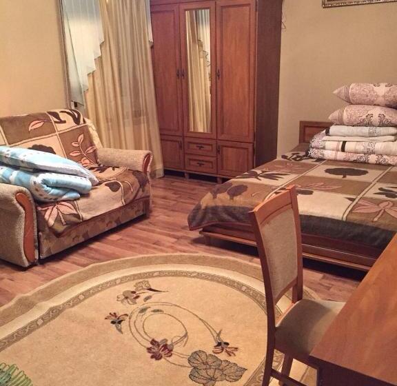 Family Suite, U Zubrytskyh