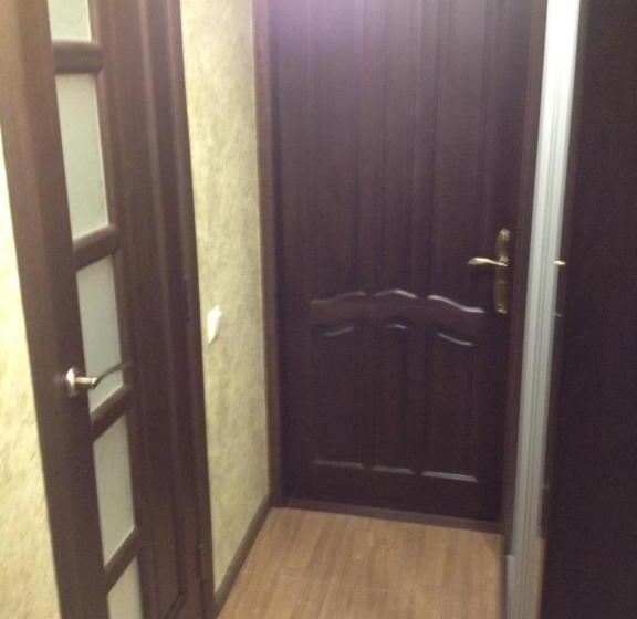 Трехместный Номер Стандарт с Балконом, U Zubrytskyh