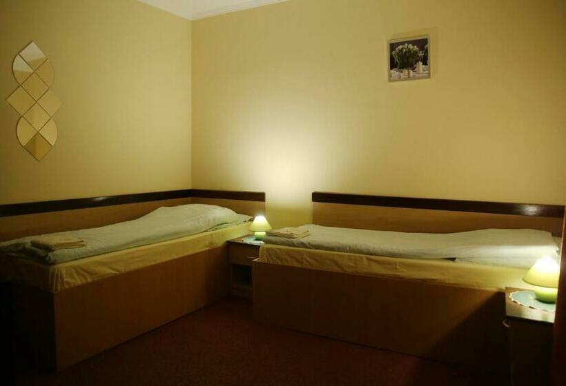 غرفة قياسية مزوَّدة بشُرفة, Motel Orgován