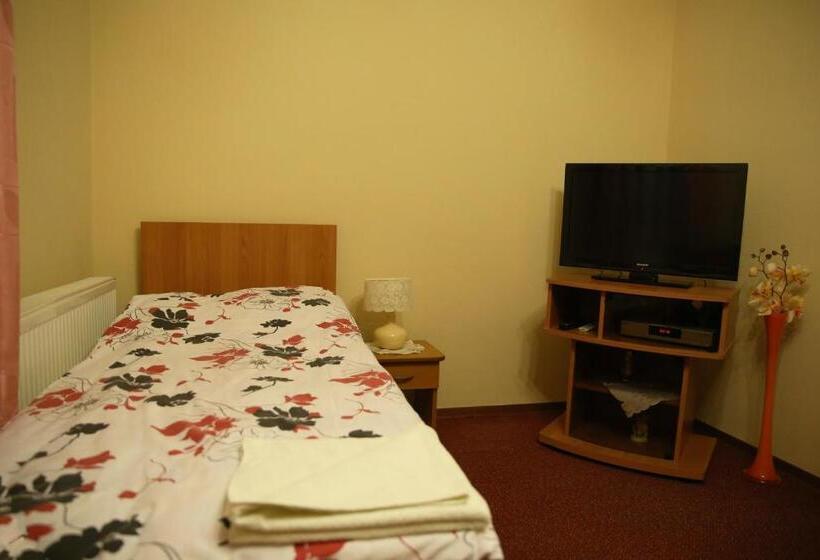 غرفة قياسية مطلّة علي الحديقة, Motel Orgován