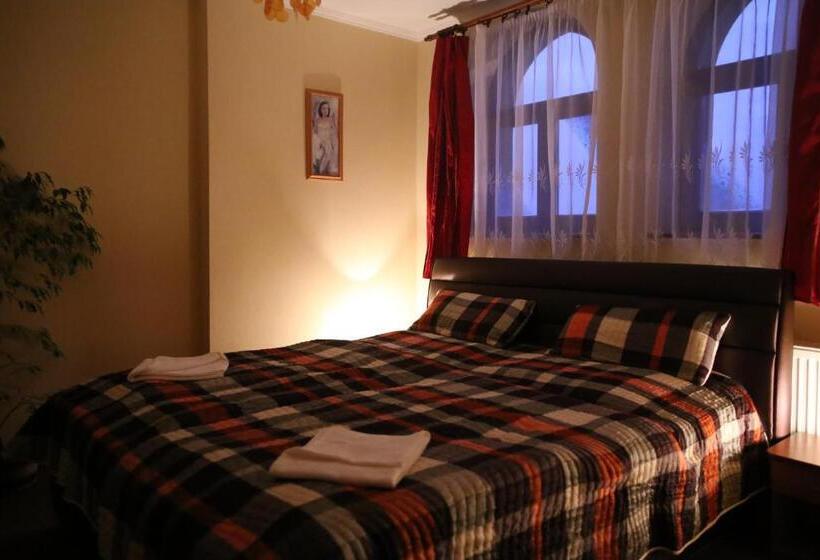 غرفة قياسية, Motel Orgován