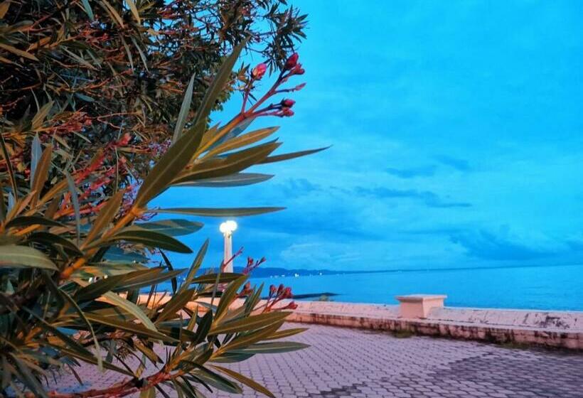 Triple Room Sea View, аренда