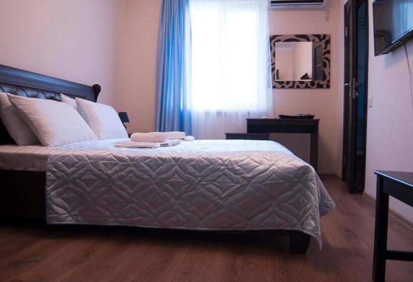 اتاق لوکس, дельфин