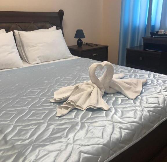 اتاق لوکس, дельфин