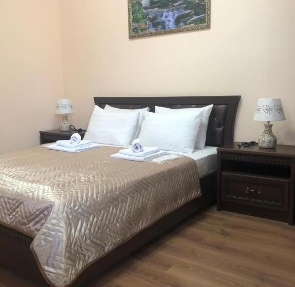 اتاق لوکس, дельфин