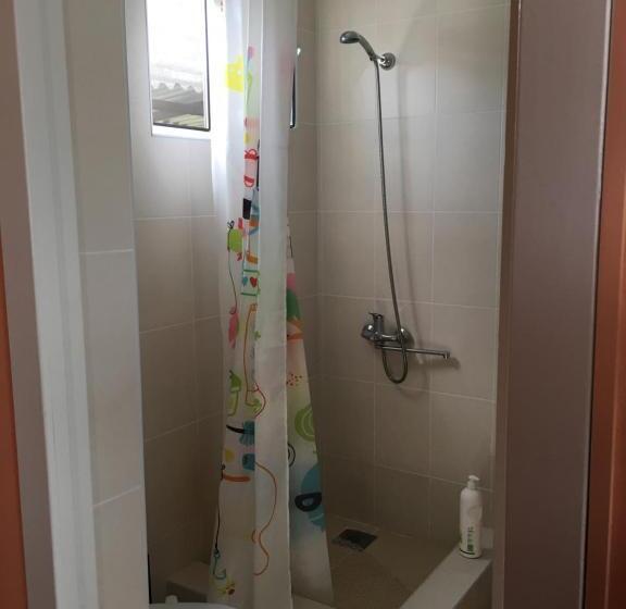 اتاق استاندارد سه نفره, Guest House On Shakirbay 11