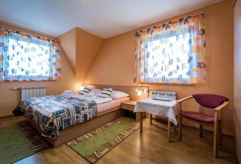 豪华房间, Penzion Eso