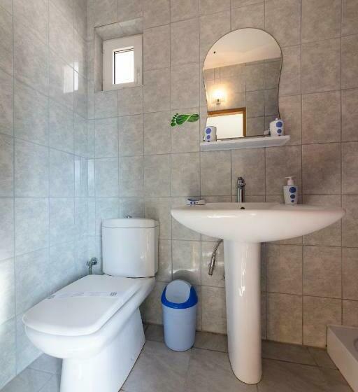 غرفة قياسية مزوَّدة بشُرفة, Vila Adriana