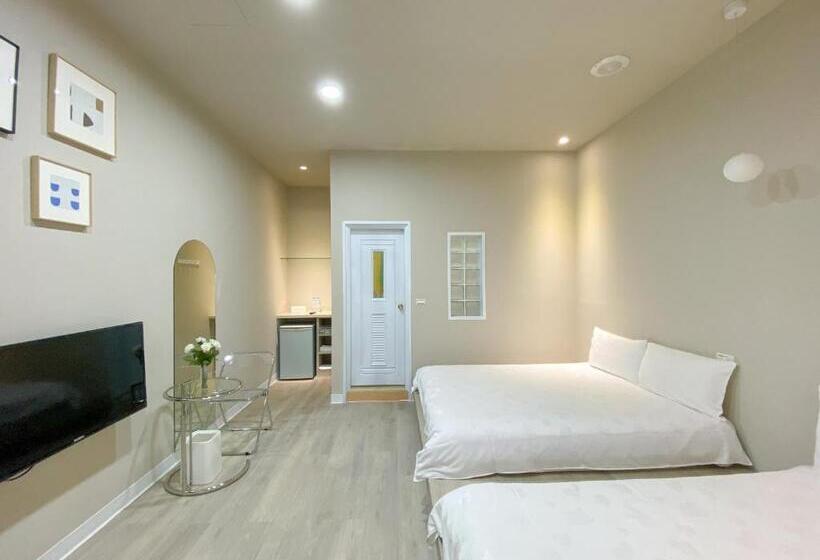 Economy Quadruple Room, 羅東微風小棧民宿