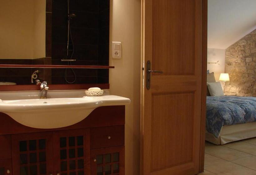 수피리어 룸, La Bordette